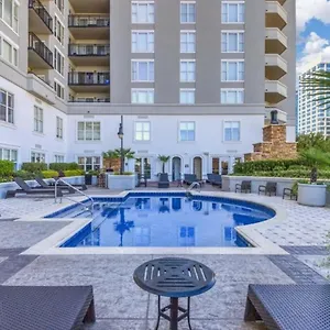 Apartment Spacious 2 Bed, 2 Bath Uptown Gem In The Heart Of The City-parking-wi-fi-balcony Cgv, Charlotte